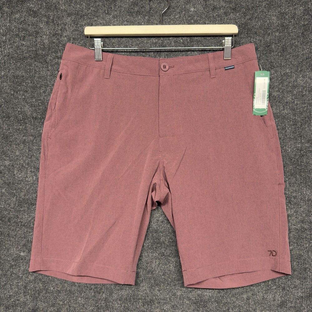 Men's 7 Diamonds Dynamic Hybrid Performance Short Size 34 Dusty Plum Golf Red